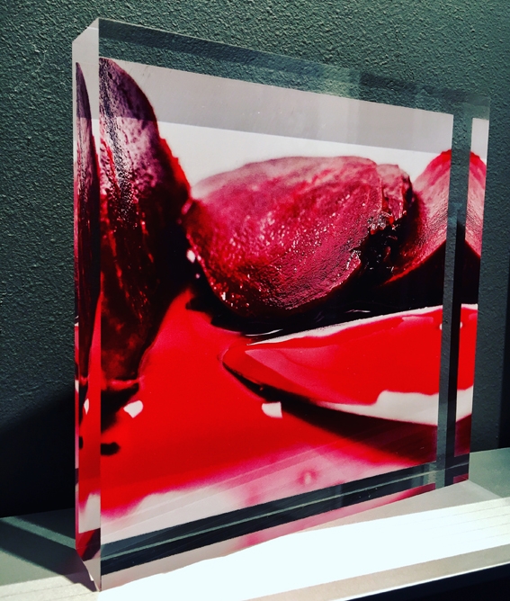 Johannes Guggenberger - Acrylblock - Food Art BLUTRÜNSTIG